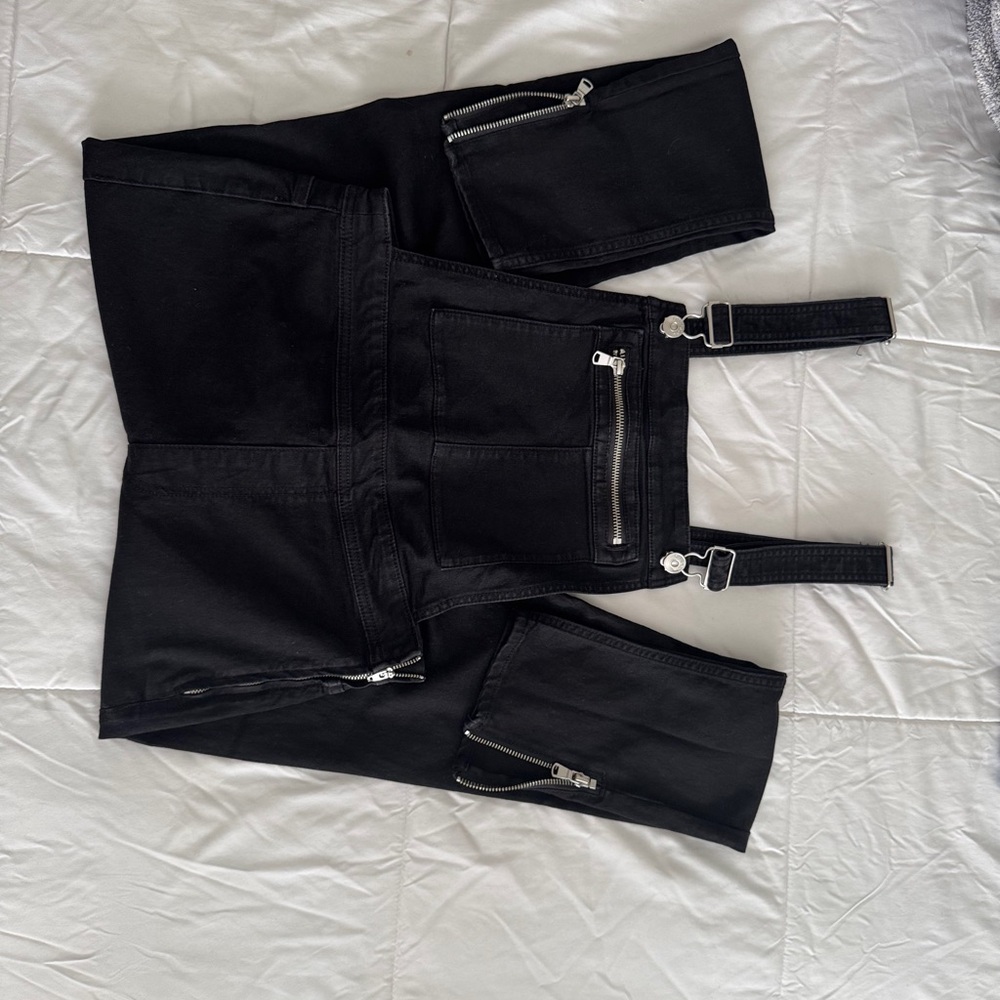 Divided H&M Black denim skinny leg overalls size 8
